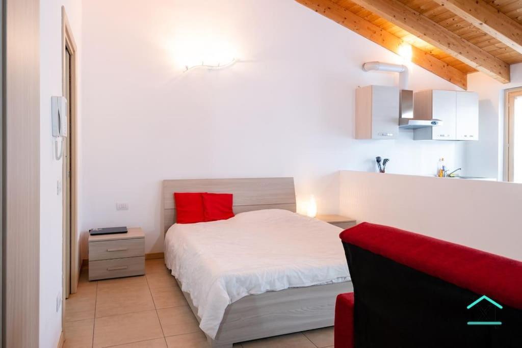 Travedona Loft By Lake Ixihome Εξωτερικό φωτογραφία