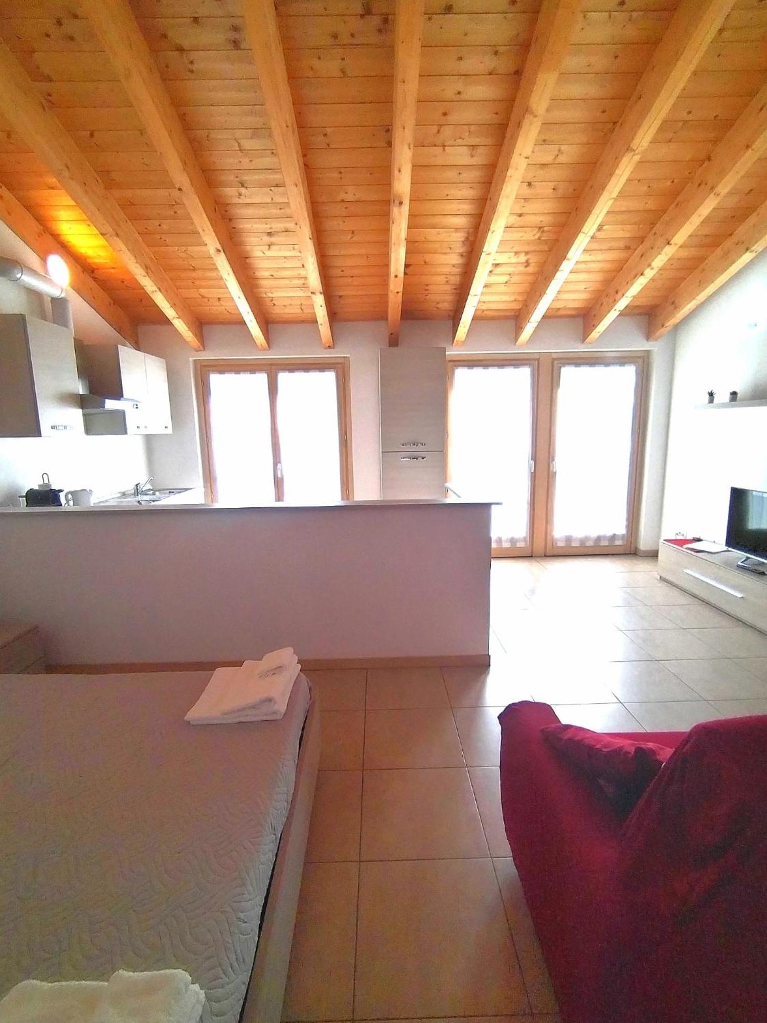 Travedona Loft By Lake Ixihome Εξωτερικό φωτογραφία